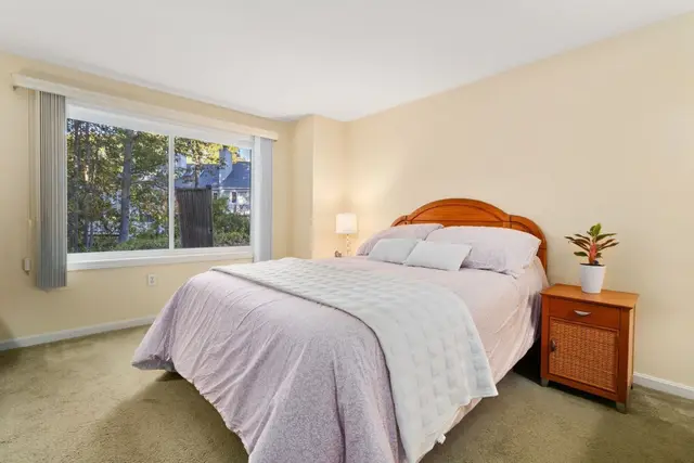 129 Stone Ridge Rd Unit 129 photo 14