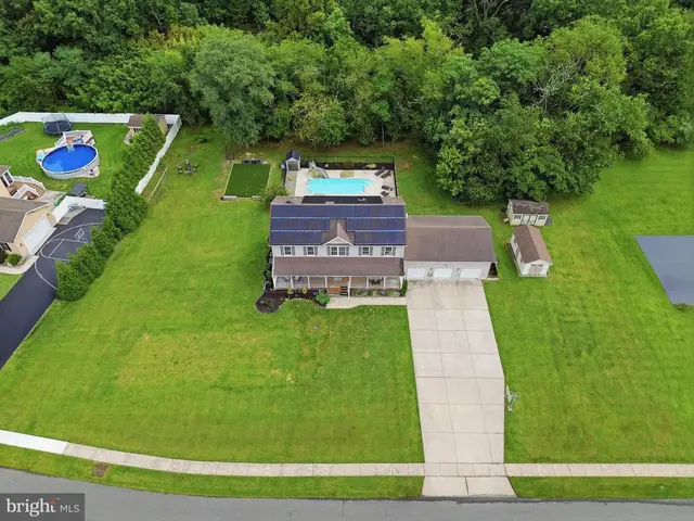 107 Bryan Way photo 5