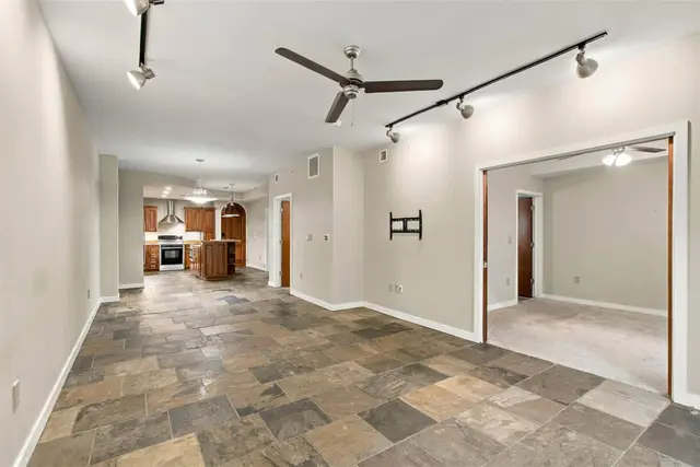 1812 West Ave Suite 106 photo 20
