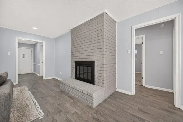 8215 Schaffer Ln photo 14