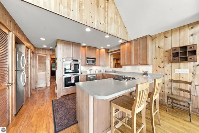 1119 E South Shore Dr photo 17