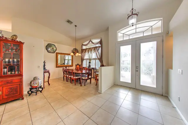 2108 Winding Creek Lane photo 7