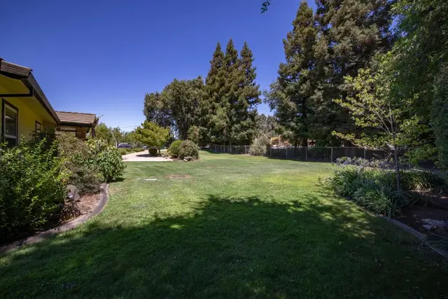 24333 E Highway 26 photo 11