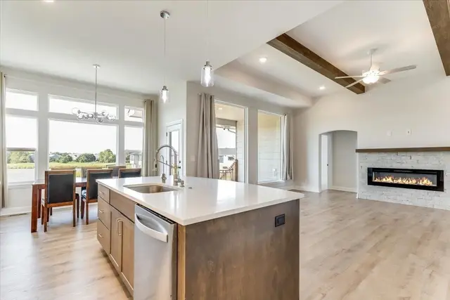 1425 W Cozy Holw photo 13