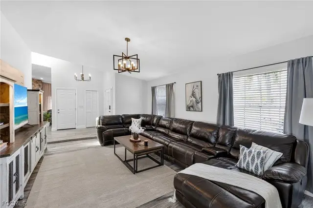29 SE 10th Ave photo 11