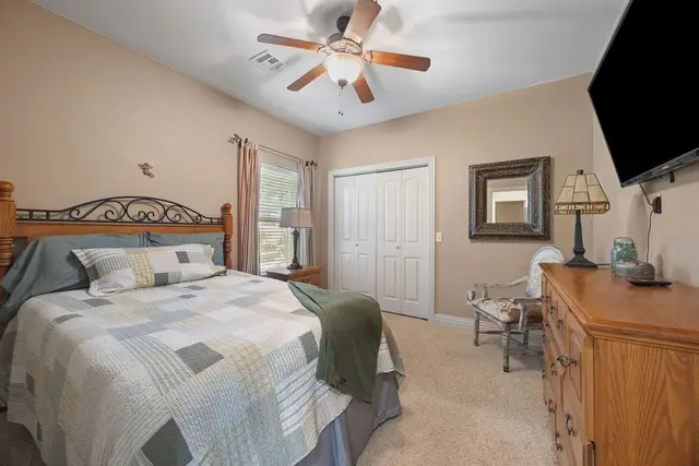 24 Granshire Dr photo 14