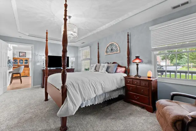 6678 Henschen Cir photo 14