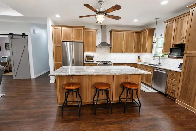 7502 Lewis Ln photo 16