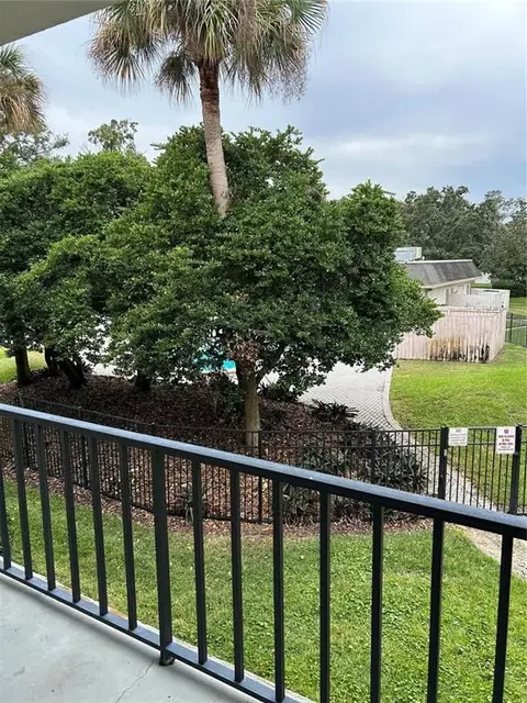 108 CLOCKTOWER DRIVE #261 photo 10