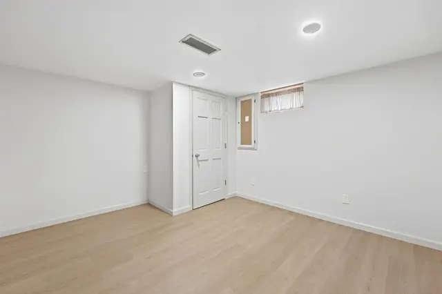314 Oak St photo 14