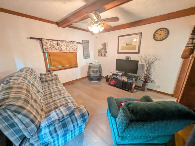 11243 State Road 56 photo 10