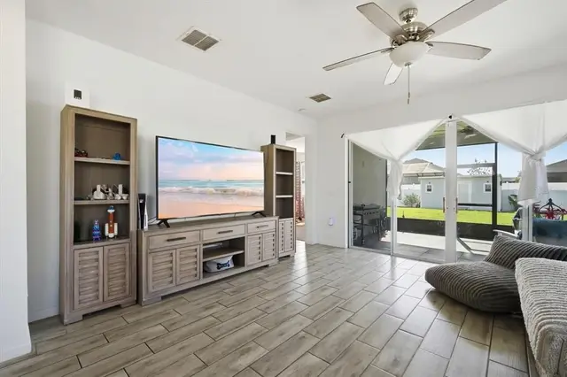 120 SUMMERSHORE DRIVE photo 7