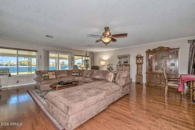 10210 W BOLIVAR Drive photo 13