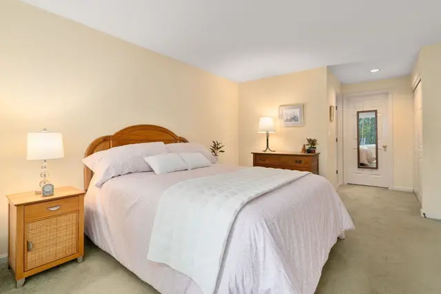 129 Stone Ridge Rd Unit 129 photo 15