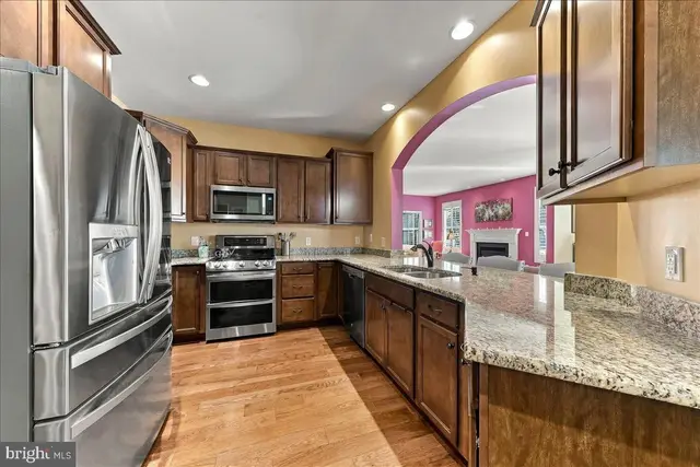 201 Honeycroft Blvd photo 13