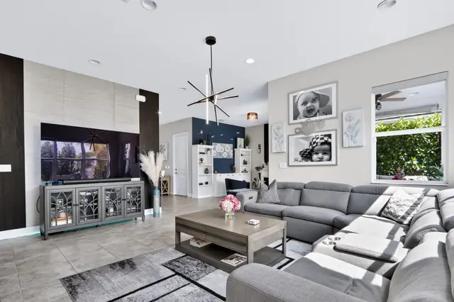 5541 MACOON Way photo 7