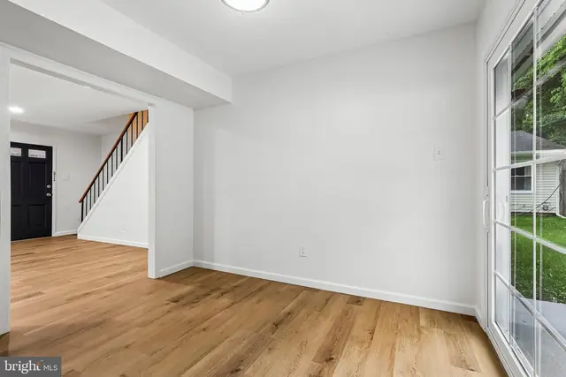 86 E River Dr photo 12