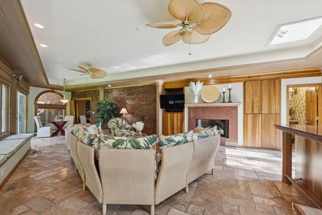 2643 Chatham Ct photo 6