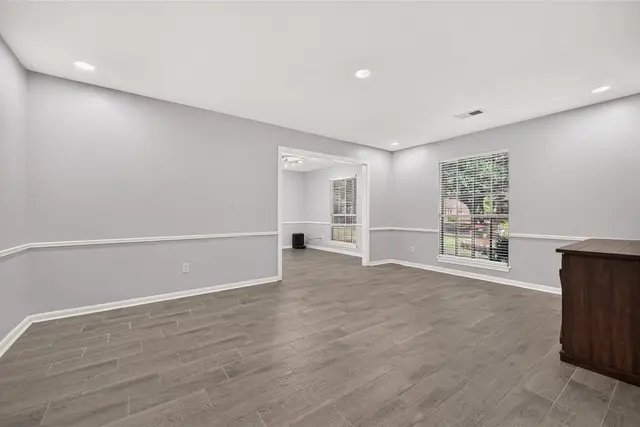 8215 Schaffer Ln photo 7