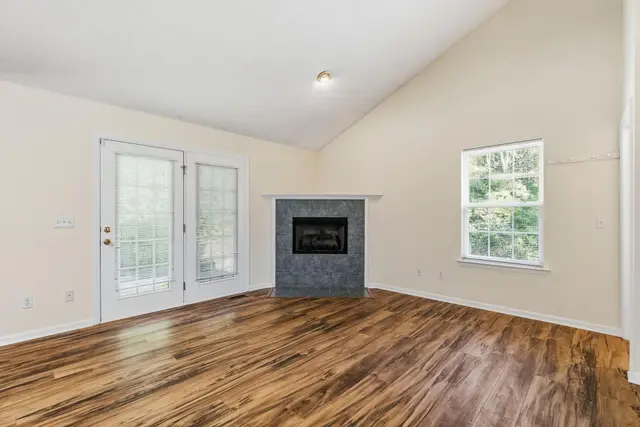 4719 Rolling Green Dr photo 10